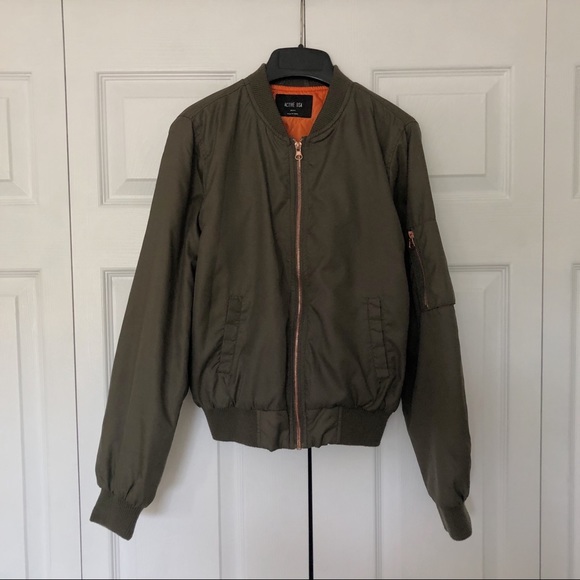 Active USA Green Bomber Jacket - Picture 2 of 7